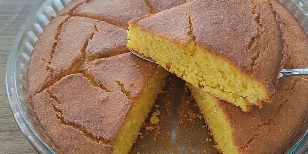 Böyle yapılan mısır ekmeği parmak yedirtir: Sadece altın renkli unu ile yapılıyor, inanılmaz derecede kolay