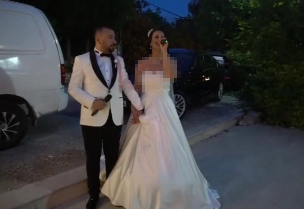 Böylesi görülmedi! Kendi düğünlerinde söyledikleri şarkı başlarına bela oldu