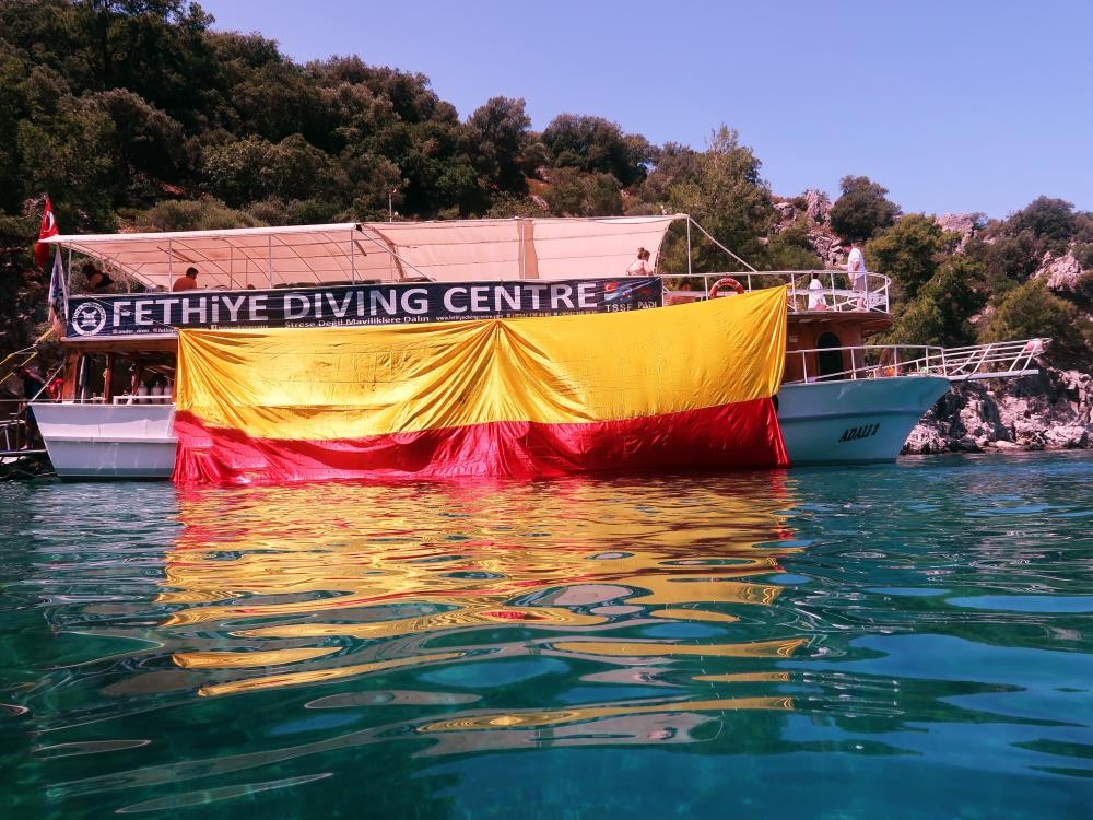 Böylesine zor rastlanır! Galatasaraylılardan sıradışı kutlama
