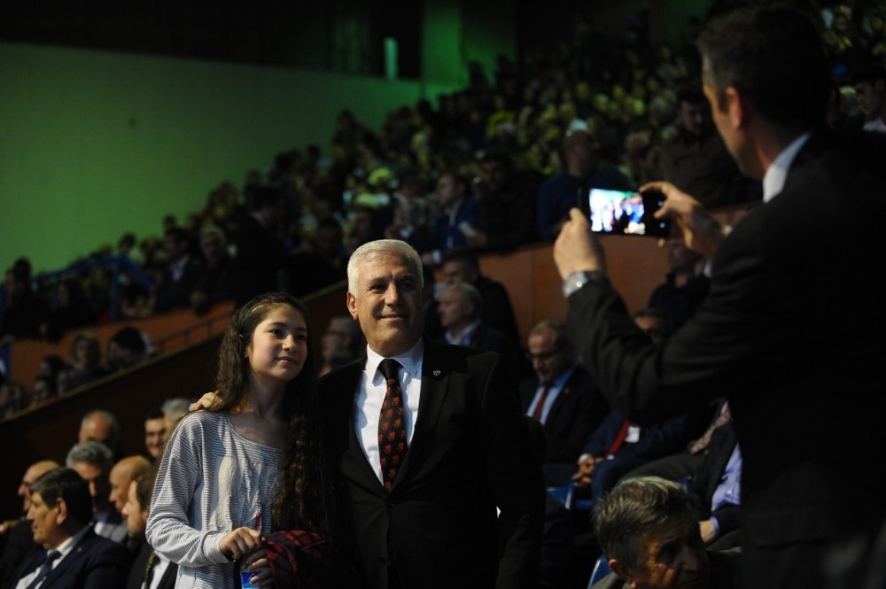 Bozbey Artvinliler’in coşkusuna ortak oldu 