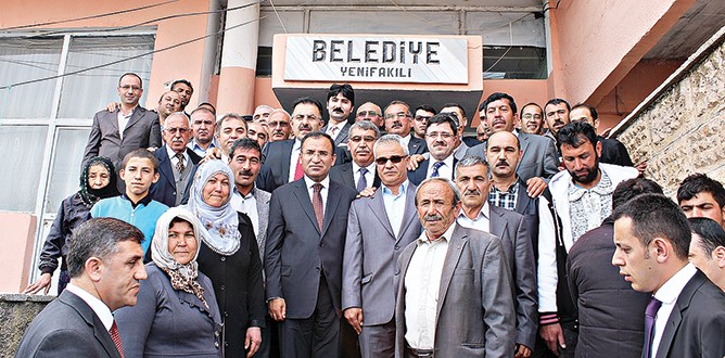 Bozdağ: AYM kendini Yargıtay ve Danıştay yerine koyamaz