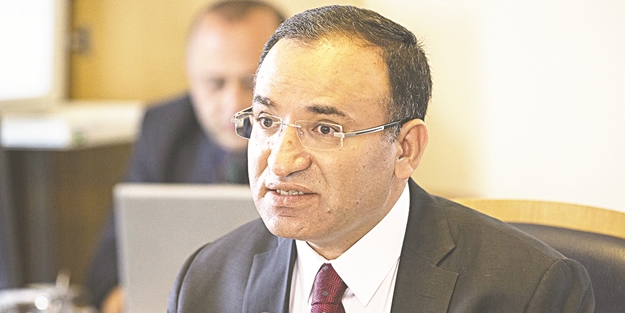 Bozdağ: Twitter'a kim talimat verdi?