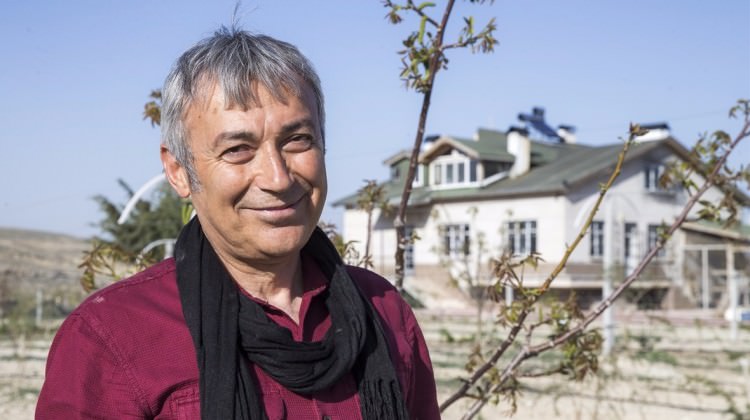 Bozkırın ortasına kurdu, sipariş yağıyor