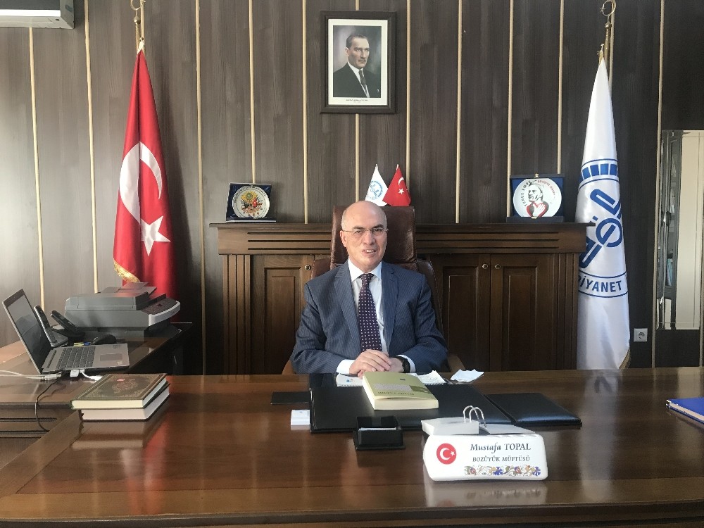 Bozüyük Müftüsü Mustafa Topal’ın Regaib Kandili mesajı 