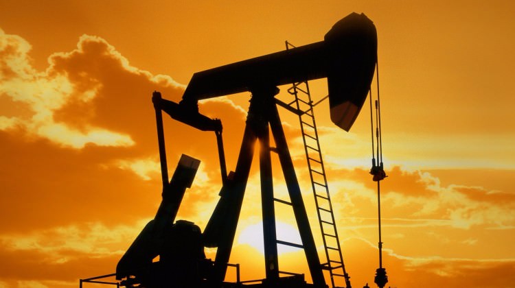 Brent petrol 55 doların üzerinde seyrediyor