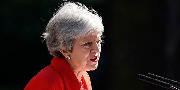 Brexit’in İngiltere ekonomisine “trajik” etkisi! 14 milyon kişi yoksulluk içinde, iflaslar peş peşe...
