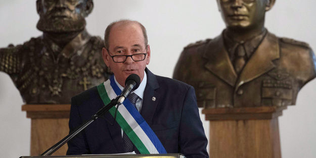 Brezilya Milli Savunma Bakanı istifa etti