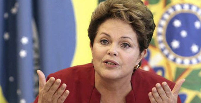 Brezilya senatosu Rousseff 'u görevinden azletti