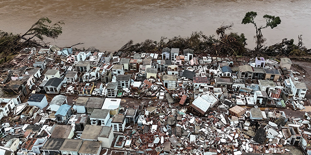Brezilya'da can kaybı 143'e yükseldi