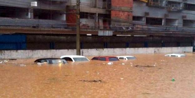 Brezilya’da felaket: 2 baraj yıkıldı!