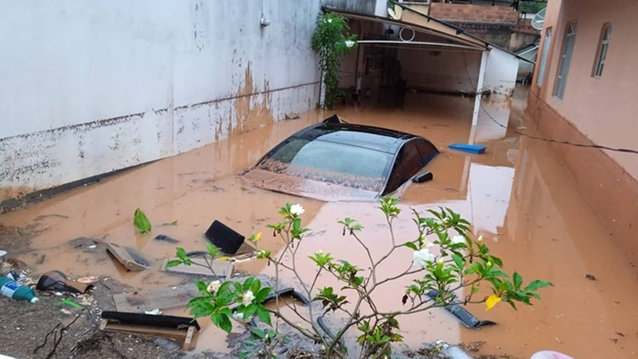 Brezilya'da şiddetli yağışlar can kayıplarına neden oldu