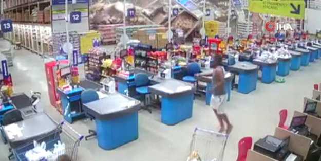 Markette facia! Ölü ve yaralılar var