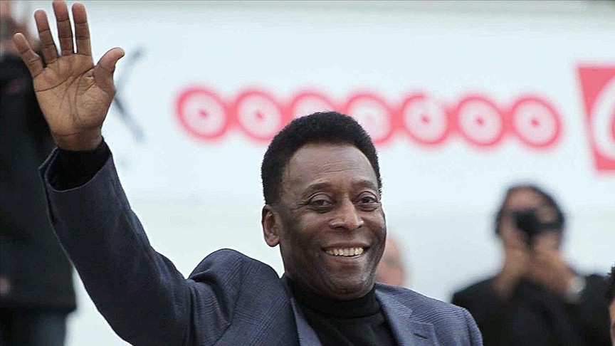 Brezilyalı efsane futbolcu Pele, 82 yaşında yaşamını yitirdi