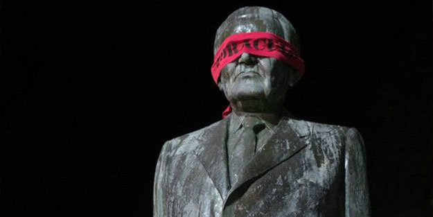 Tüm dünyayı şaşırtan protesto!