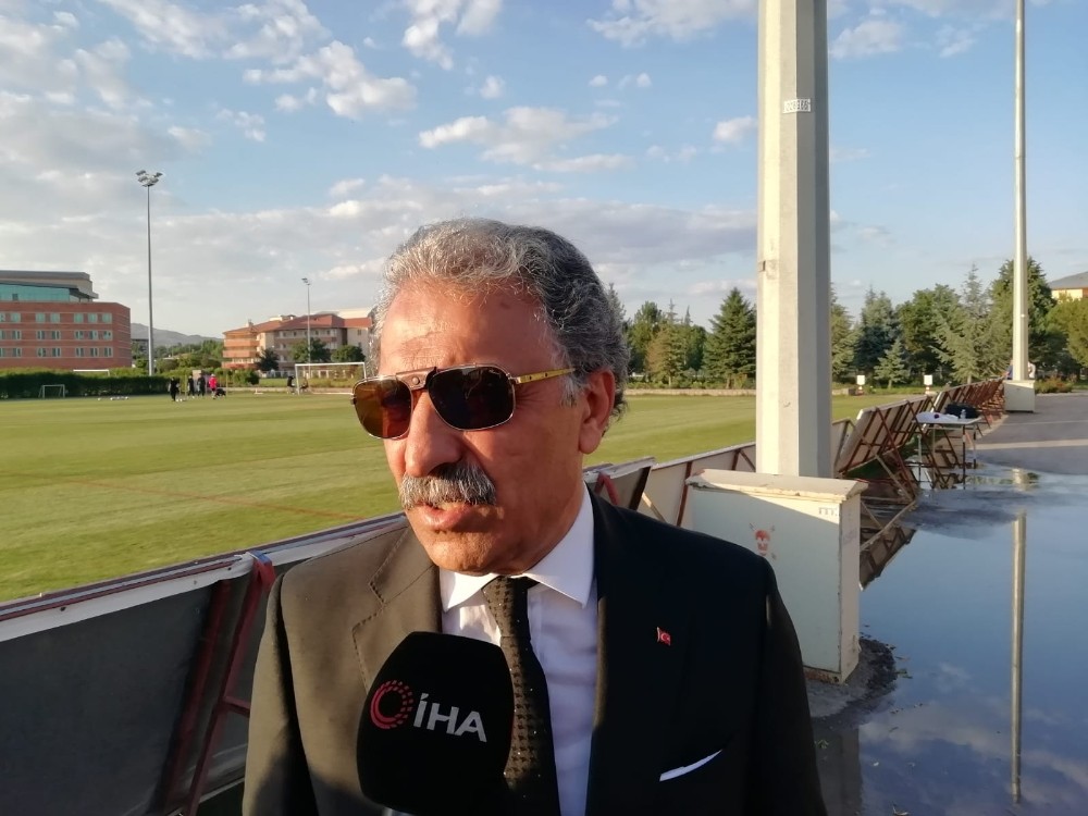 Brice Djedje Kayserispor’a imzayı attı 