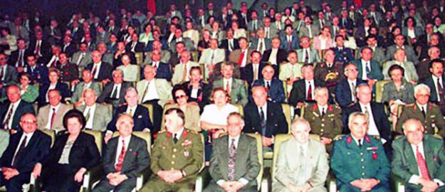 ‘Brifingçi hakim ve savcılar tespit edilsin’