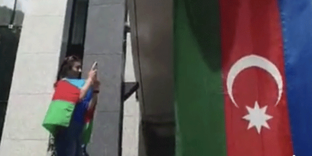 Brüksel'de Azerbaycan'a destek gösterisi