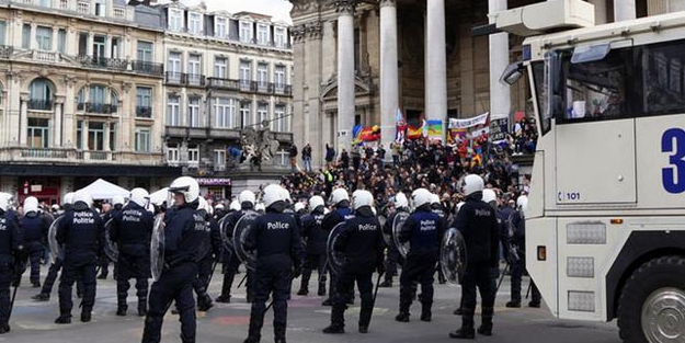 İslam karşıtı gösteri yasaklandı!