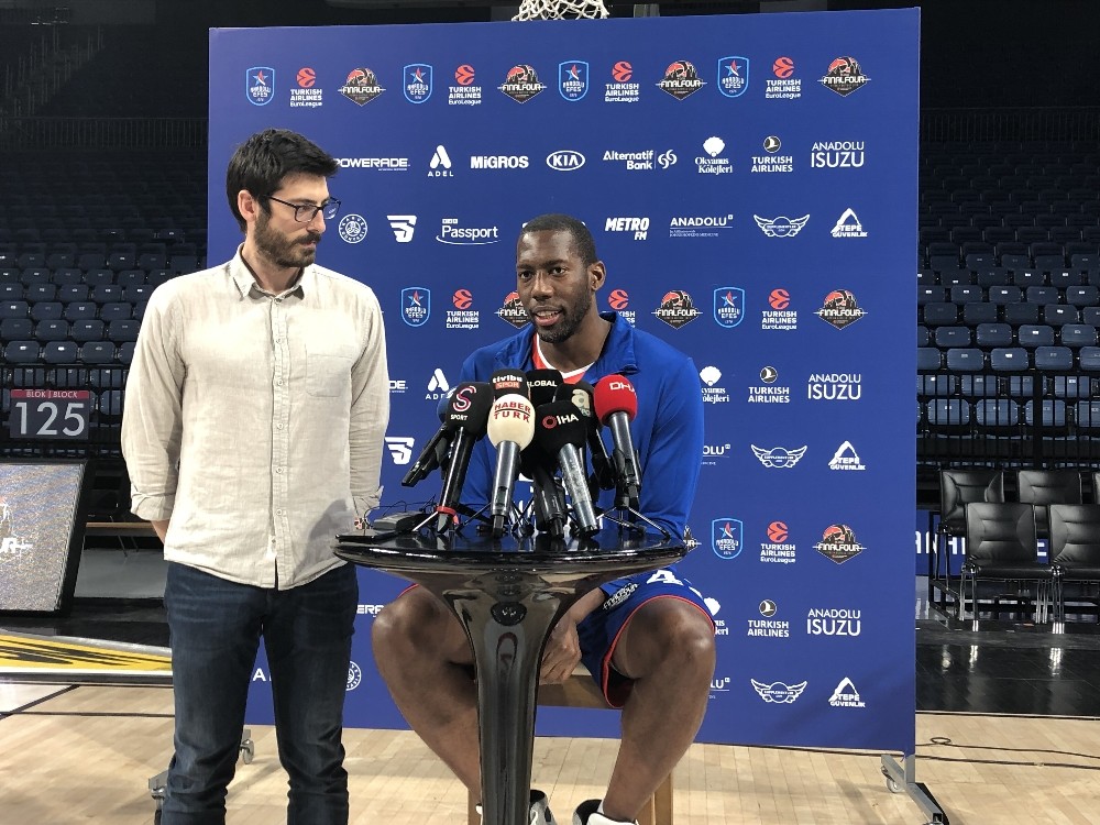 Bryant Dunston: “Büyük maçları oynamasını bilen isimlere sahibiz” 