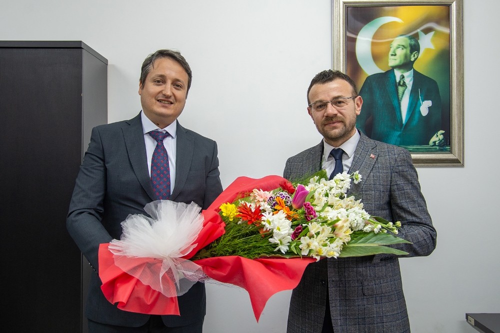 BŞEÜ’de devir teslim 