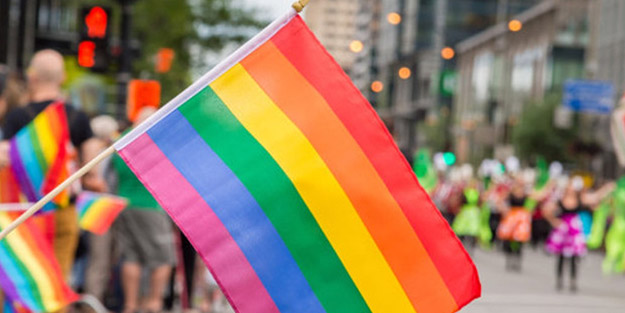 BTK ahlâksız internet sitelerini kapatsın!