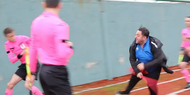 Bu adam çıldırmış olmalı!