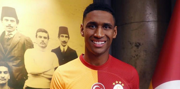 Bu adam neymiş yahu… Kriz üstüne kriz fışkırıyor! Şimdi ne olacak peki?