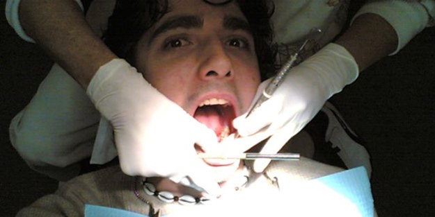 Bu alışkanlıklar dişlere zarar veriyor!