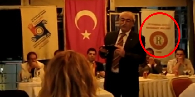 Bu 'basit'i kimlerin koruduğu anlaşıldı! Bingür Sönmez'den vatandaşlara "Köpek gibi aşı olacaklar" imasıyla hakaret! "Onlara yaşama şansı verilmeyecek"