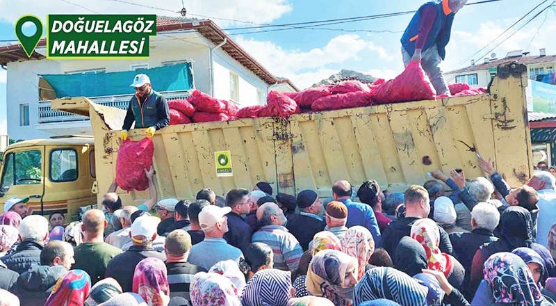 Bu biberi belediye üretiyor ve paylaşıyor: Bedava salçalık biber dağıtımı devam ediyor