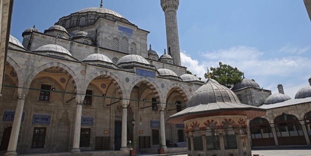 Bu cami cennetin 4 parçasını taşıyor!