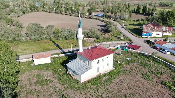 Bu cami tam 38 yıl sonra minaresine kavuştu