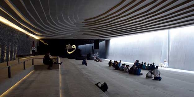 Bu caminin dünya üzerinde eşi benzeri yok! Açıldığı günden beri ödül alıyor