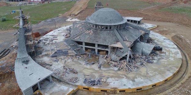 Bu caminin dünyada eşi benzeri yok!