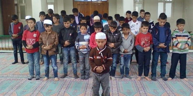 Bu cemaat çok güzel... Maşallah...