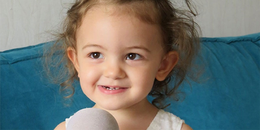 Bu çocuk süper! 6 aylıkken konuştu... 17 aylıkken kitap okudu... Hiç unutmuyor