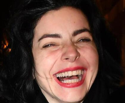 Bu da başımıza şarkıcı kesildi! Merve Boluğur, enayilere bileti bu fiyattan verecek