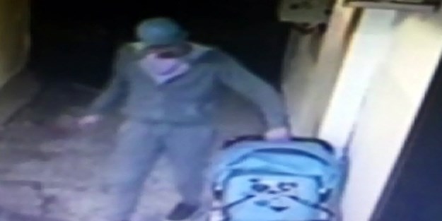 Bu da bebek arabası hırsızı!