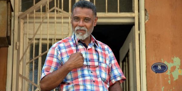 Eşcinsel adaydan sonra bu da siyahi vekil adayı!