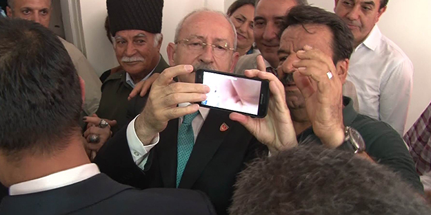 Kılıçdaroğlu, telefon kullanmayı bile beceremedi