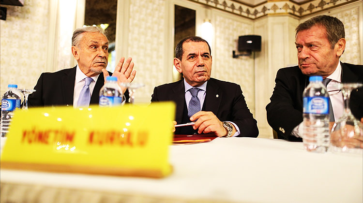 Bu da oldu! Galatasaray'da futbolcular borçlu