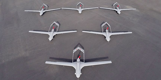 Bu dünyada ilk kez oldu! NATO ülkesi Türkiye'den Bayraktar TB2 SİHA satın aldığını duyurdu