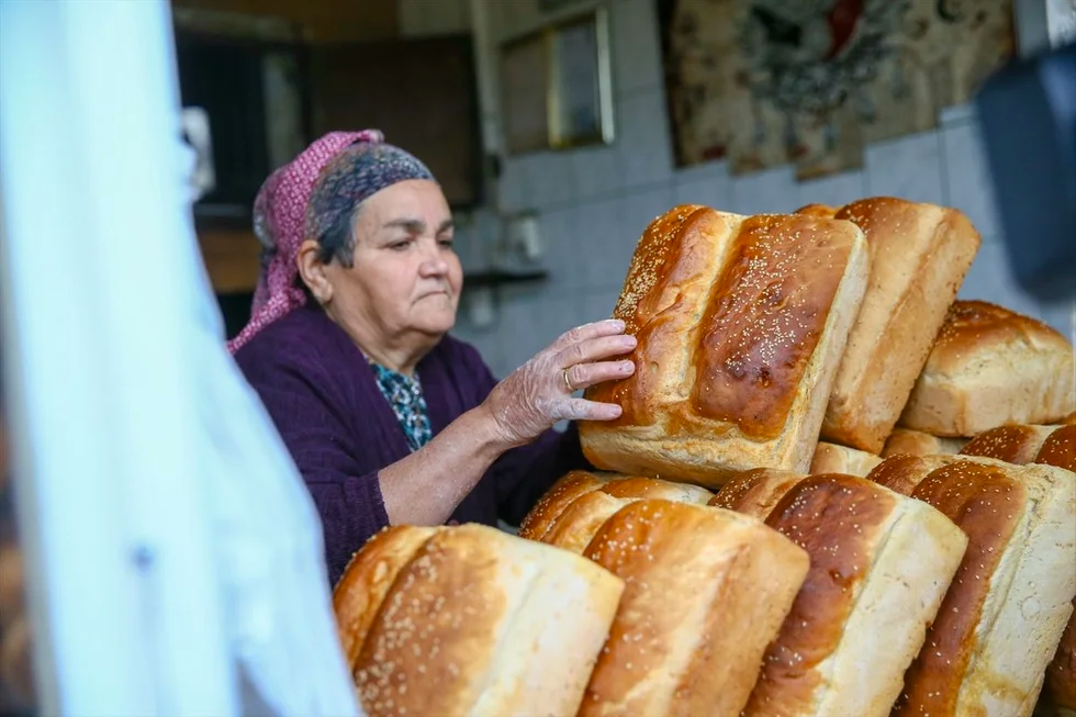 Bu ekmek bayatlamıyor! Bakın içine ne konuluyor