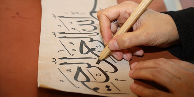 Bu eller sanat üretiyor