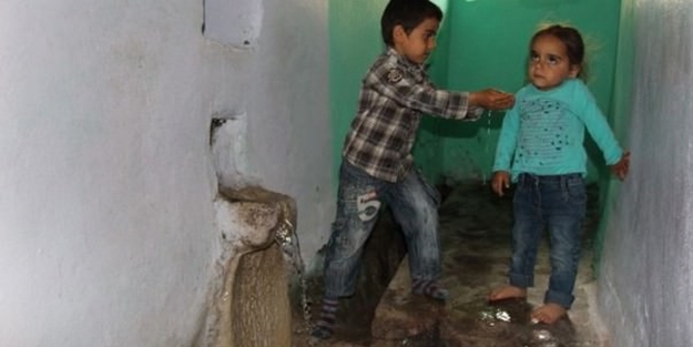 Bu evde 100 yıldır su sesi eksik olmuyor