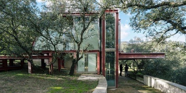 Bu evin hiç duvarı yok!