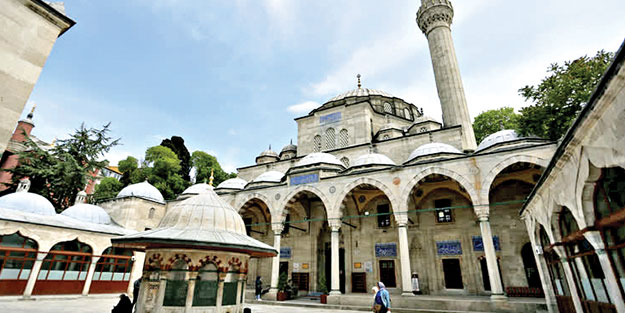 Bu gece Mevlid Kandil’ini idrak ediyoruz