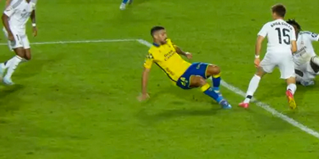 Bu gelişme Real Madrid'i sallar! Yahu hala Modric'ten ne bekliyorsun be İtalyan ihtiyar!