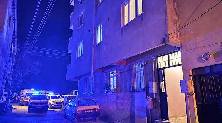 Bu gençlerimize ne oluyor... Böyle bir cinnet yok... Tüm ailesini vahşice katletti