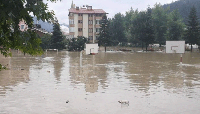 Bu görüntü Kastamonu'da çekildi! Hayat durdu